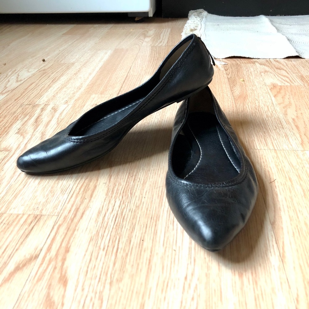 Frye Black Regina Ballet Flats